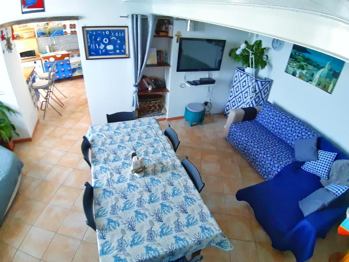 La Casa Azzurra Apartment โปรชิดา ภายนอก รูปภาพ