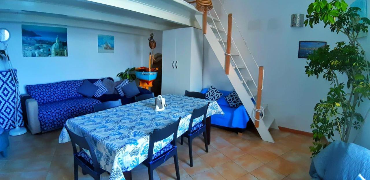 La Casa Azzurra Apartment โปรชิดา ภายนอก รูปภาพ